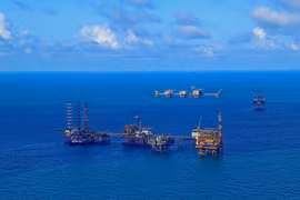 Giàn khoan của Liên doanh Vietsovpetro tại mỏ Bạch Hổ thuộc PVN. (Ảnh: Huy Hùng/TTXVN)