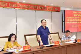 Bí thư Thành ủy Hà Nội Vương Đình Huệ chủ trì hội nghị. (Nguồn: hanoimoi.com.vn)