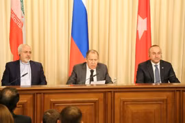 Ngoại trưởng Nga Sergei Lavrov với 2 người đồng cấp Iran Mohammad Javad Zarif và Thổ Nhĩ Kỳ Mevlut Cavusoglu. (Nguồn: tasnimnews)