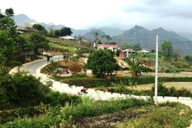 Đường liên bản, liên xã, phường của thành phố Lai Châu, tỉnh Lai Châu đã được bêtông hóa. Ảnh minh họa. (Ảnh: Việt Hoàng/TTXVN)