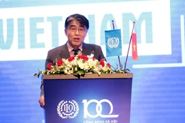 Ông Chang Hee Lee, Giám đốc Văn phòng ILO tại Việt Nam phát biểu tại Diễn đàn Lao động năm 2019. (Ảnh: Anh Tuấn/TTXVN)