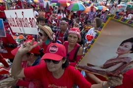 Quân đội Thái Lan phóng thích các thủ lĩnh phe "Áo đỏ"