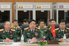 Bộ trưởng Phùng Quang Thanh phát biểu tại Hội nghị ADMM-7. (Ảnh: Quân Thủy/TTXVN)