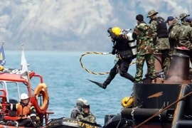 Một thợ lặn tử vong tại hiện trường chìm phà SEWOL 