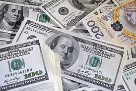 IMF thông qua thỏa thuận viện trợ 17 tỷ USD cho Ukraine