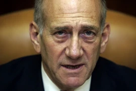 Cựu Thủ tướng Israel Olmert lĩnh án 6 năm tù vì nhận hối lộ