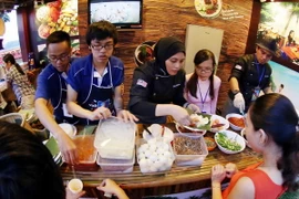 [Photo] Liên hoan Ẩm thực Quốc tế tại thành phố Huế