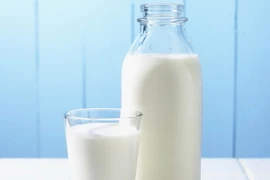 Uống quá nhiều sữa có thể tăng nguy cơ tử vong và rạn xương?