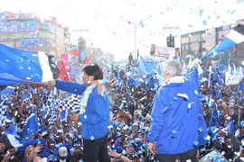 Tổng thống Bolivia Evo Morales dẫn đầu trong tổng tuyển cử