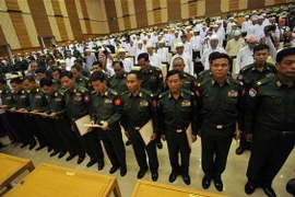 Myanmar thảo luận việc sửa đổi hiến pháp trước tổng tuyển cử