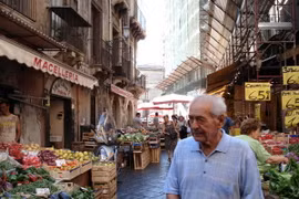 Người hưu trí tại miền Nam Italy có thu nhập rất thấp