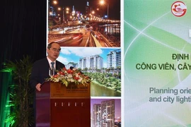 Bí thư Thành ủy Nguyễn Thiện Nhân phát biểu tại hội nghị. (Ảnh: Trần Xuân Tình/TTXVN)
