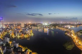 Một góc hồ Tây và hồ Trúc Bạch. (Ảnh minh họa: Trọng Đạt/TTXVN)