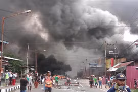 Người biểu tình tập trung tại Manokwari, Papua, Indonesia, ngày 19/8/2019. (Ảnh: AFP/ TTXVN)