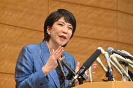 Hạ nghị sỹ Sanae Takaichi phát biểu trong một cuộc họp báo ở thủ đô Tokyo, Nhật Bản. (Ảnh: AFP/TTXVN)