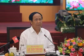 Phó Thủ tướng Lê Văn Thành phát biểu tại buổi làm việc với các bộ, ngành và địa phương liên quan về dự án cao tốc Bến Lức-Long Thành. (Ảnh: Bùi Giang/TTXVN)