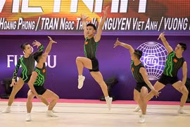 Đội aerobic Việt Nam đã giành Huy chương Vàng lịch sử ở bài biểu diễn nhóm 5 người. (Nguồn: dangcongsan.vn)
