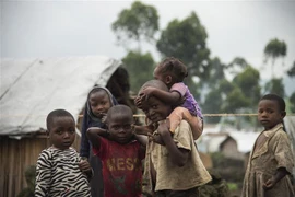 Trẻ em tại trại tị nạn ở Kitchanga, Cộng hòa Dân chủ Congo. (Ảnh: AFP/TTXVN)