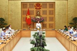 Phó Thủ tướng: Ổn định tâm lý người tiêu dùng, kiểm soát lạm phát