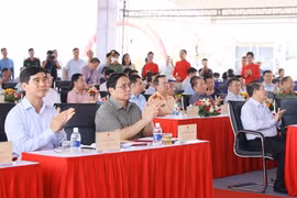 Thủ tướng Phạm Minh Chính dự Lễ khánh thành Dự án đường bộ Cao tốc Bắc-Nam phía Đông tại điểm cầu Bình Thuận. (Ảnh: Dương Giang/TTXVN)