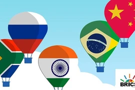 BRICS được thành lập năm 2006, là tên viết tắt tiếng Anh của tên các quốc gia thành viên gồm Brazil, Nga, Ấn Độ, Trung Quốc, Nam Phi. (Nguồn: CGTN)