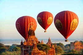 Người dân địa phương và du khách quốc tế sẽ hòa mình vào các buổi trình diễn khinh khí cầu diễn ra cả ban ngày và ban đêm. (Nguồn: Kuwaittimes)