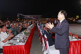 Chủ tịch Quốc hội Vương Đình Huệ dự khai mạc Tuần Văn hóa-Du lịch Hà Nam năm 2023 và Chương trình giao lưu biểu diễn nghệ thuật truyền thống Việt Nam-Nhật Bản với chủ đề 'Hà Nam-hành trình kết nối.' (Ảnh: Doãn Tấn/TTXVN)