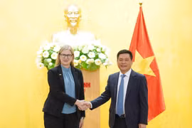 Bộ trưởng Bộ Công Thương Nguyễn Hồng Diên tiếp bà Ann Måwe - Đại sứ Thụy Điển tại Việt Nam. (Nguồn: Bộ Công Thương)