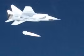 Kinzhal được trang bị cho các máy bay đánh chặn MiG-31K. (Nguồn: Bộ Quốc phòng Nga)