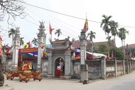 Cụm đình Hương Canh thờ chung 6 vị thành hoàng. (Ảnh: Hoàng Hùng/TTXVN)