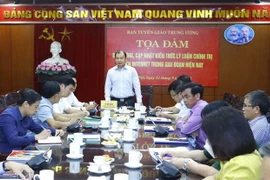 Một buổi tọa đàm khoa học về bồi dưỡng, cập nhật kiến thức lý luận chính trị trên Internet trong giai đoạn hiện nay. (Ảnh minh họa: Phương Hoa/TTXVN)