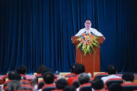 Thủ tướng Phạm Minh Chính phát biểu chỉ đạo tại buổi làm việc với Hội Nhà báo Việt Nam. (Ảnh: Dương Giang/TTXVN)