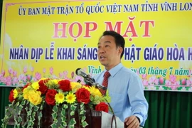 Chủ tịch Ủy ban Nhân dân tỉnh Vĩnh Long Lữ Quang Ngời phát biểu tại buổi họp mặt. (Ảnh: Phạm Minh Tuấn/TTXVN)