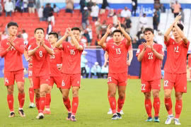 Một chiến thắng trước đối thủ cùng khu vực là Indonesia sẽ giúp Đội tuyển Việt Nam mở ra cơ hội đi tiếp tại Vòng Chung kết Asian Cup 2023. (Ảnh: Hoàng Linh/TTXVN)