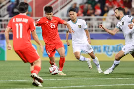 Hai tháng sau trận thua 0-1 trước Indonesia, Tuyển Việt Nam sẽ hướng đến một kết quả có lợi ở trận tái đấu vào tối 21/3. (Ảnh: Hoàng Linh/TTXVN)