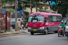 Các doanh nghiệp vận tải, lái xe bày tỏ sự ủng hộ với đề xuất bỏ quy định “thời gian lái xe của người lái xe ôtô không quá 48 giờ trong một tuần”. (Ảnh: Hoài Nam/Vietnam+)