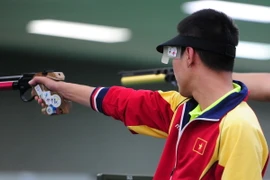 Các xạ thủ trên bục nhận huy chương vàng. (Ảnh: Quốc Khánh/TTXVN)