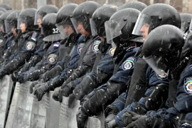 Ukraine: Kharkov sa thải 500 cảnh sát không chịu đi chiến đấu 