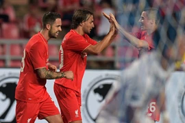 Liverpool giành chiến thắng "hủy diệt" đội các ngôi sao Thái Lan