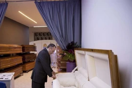 Khuyến mại dịch vụ mai táng ở Italy. (Nguồn: ANSA)