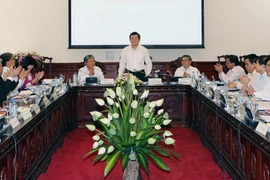 Chủ tịch nước Trương tấn Sang làm việc với Bộ Tư pháp về công tác thi hành án dân sự. (Ảnh: Nguyễn Khang/TTXVN)