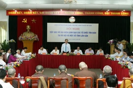 Chủ tịch Uỷ ban Trung ương MTTQ Việt Nam Nguyễn Thiện Nhân phát biểu ý kiến. (Ảnh: Nguyễn Dân/TTXVN)