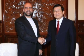 Chủ tịch nước Trương Tấn Sang tiếp Đại sứ Iran. (Ảnh: Doãn Tấn/TTXVN)