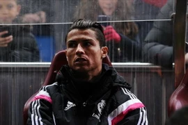 HLV Carlo Ancelotti nói gì về quyết định để Ronaldo dự bị?