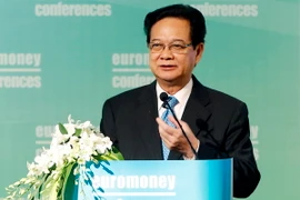 Thủ tướng Nguyễn Tấn Dũng phát biểu tại diễn đàn. (Ảnh: Đức Tám/TTXVN)