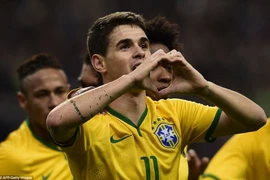 [Video] Brazil trả món nợ trước Pháp ngay tại Stade de France