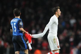 Cận cảnh Arsenal gục ngã trước AS Monaco ngay tại Emirates