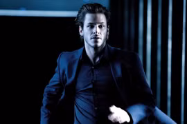 Diễn viên Gaspard Ulliel tham gia phim quảng cáo cho Chanel Bleu