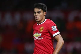 Tài năng trẻ của Man United ghi bàn tuyệt đỉnh từ chấm phạt góc