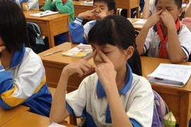 [Video] Massage thư giãn mắt ngày càng phổ biến ở Trung Quốc